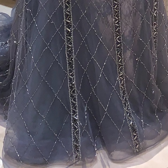 Stella couture beaded dress size 14 gray color - Picture 6 of 7